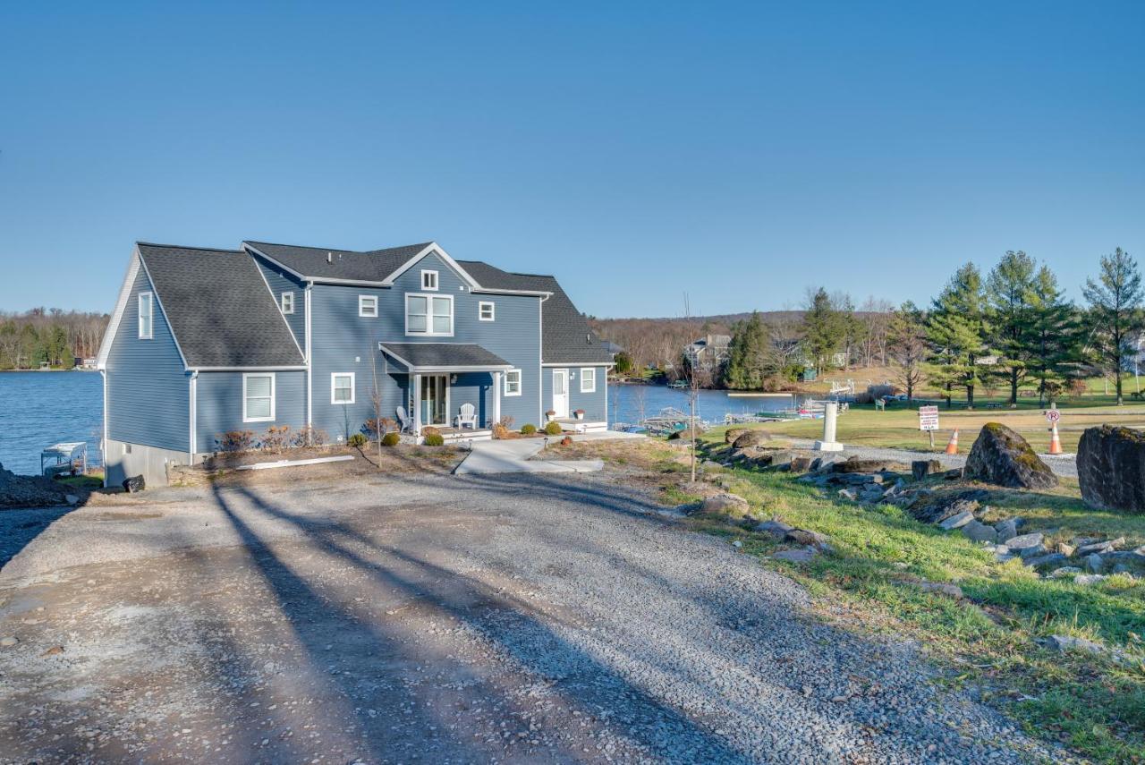 Luxe Pennsylvania Lakefront Vacation Rental! * Carbondale