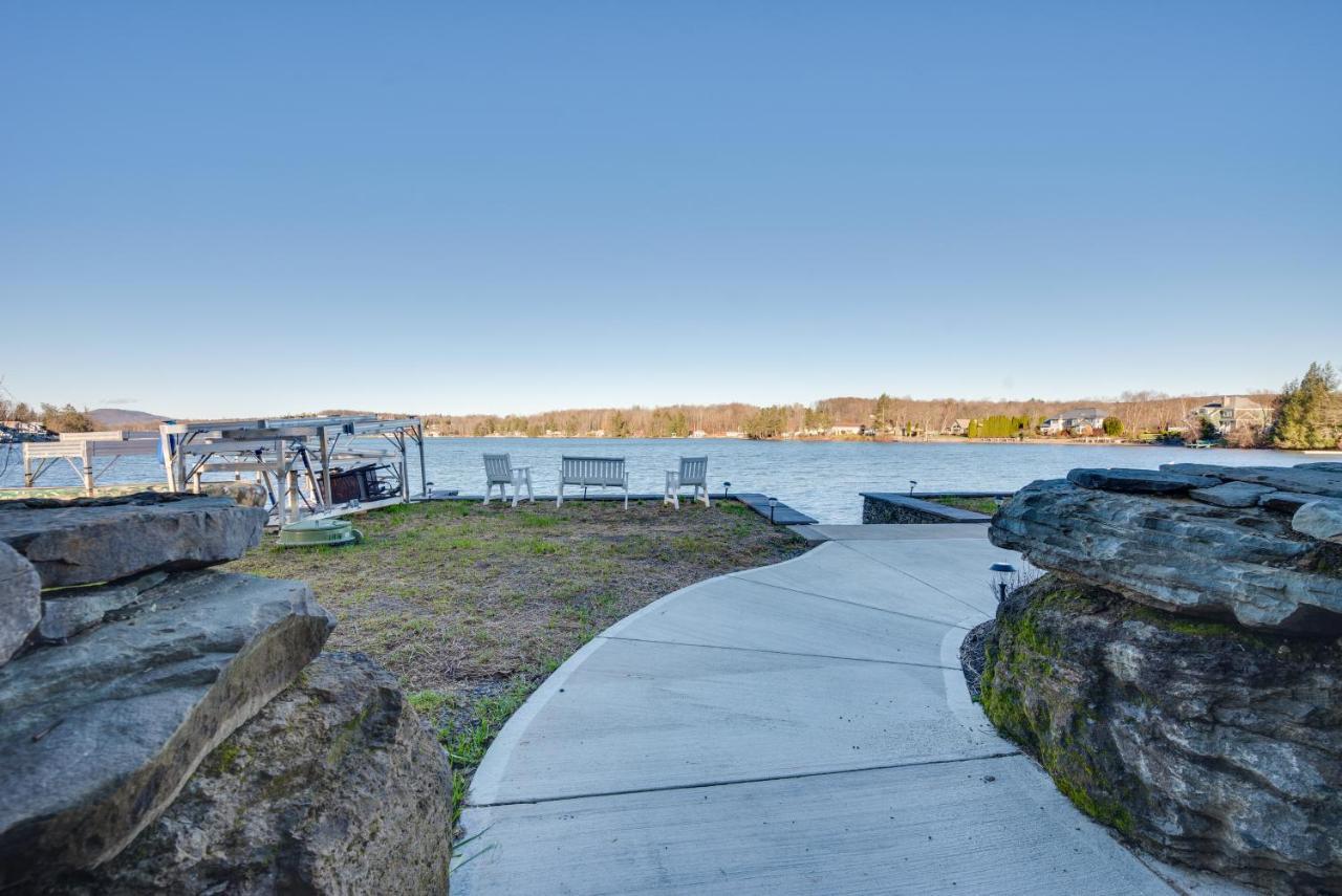 Luxe Pennsylvania Lakefront Vacation Rental!